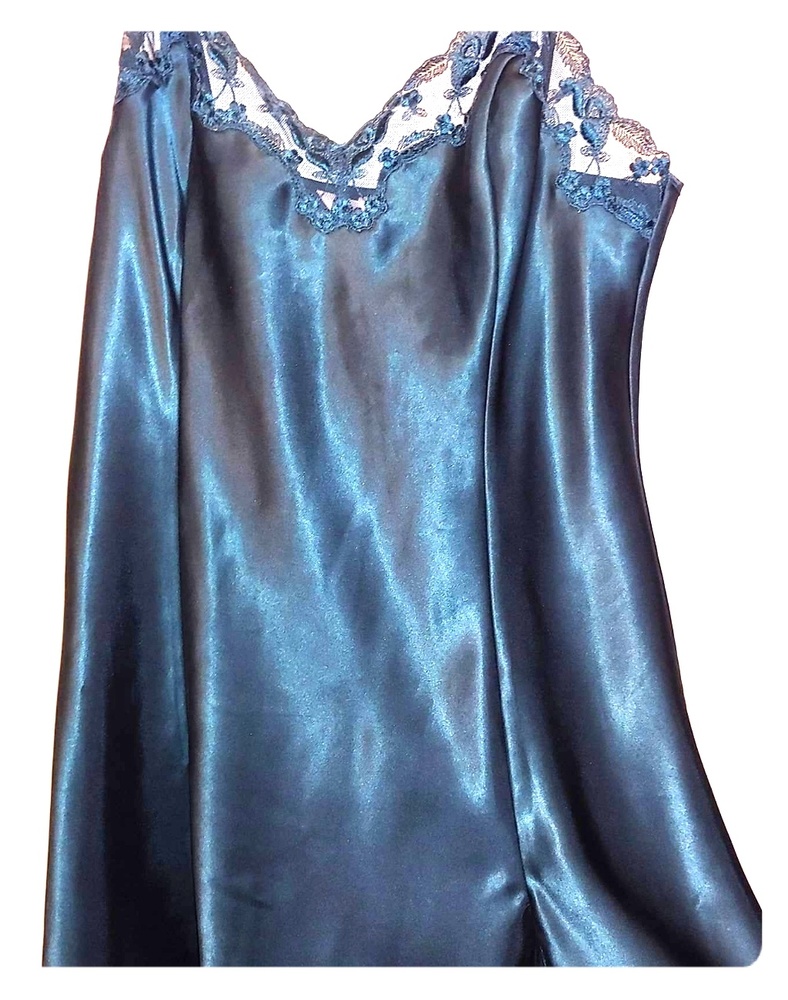 Victoria's Secret Nightie. Size Medium. Dark teal.